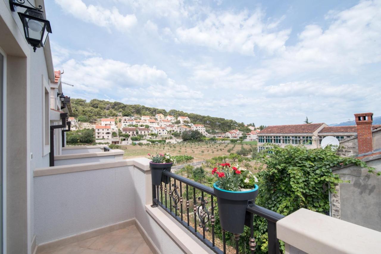Apartments Mare Postira Exteriér fotografie